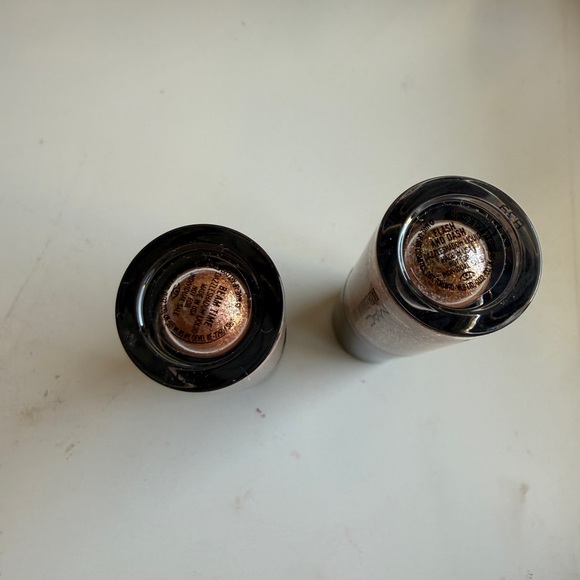 MAC Cosmetics Dazzleshadow Liquid Set -Beam Time and Flash & Dash Brand new - Picture 2 of 2